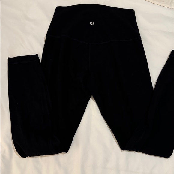 Lulu Align Leggings 25” - Picture 4 of 5